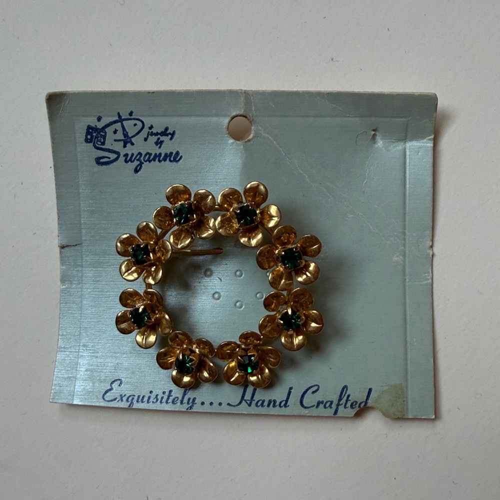 Vintage Gold Toned Floral Brooch